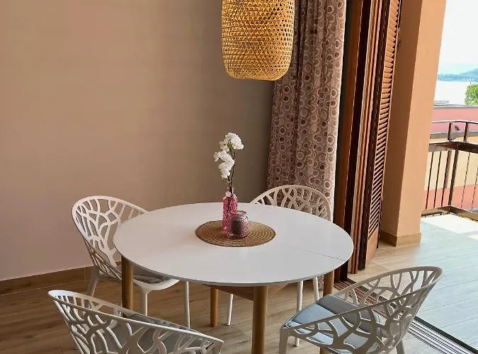 Favolabella The Loft Апартаменты Бардолино